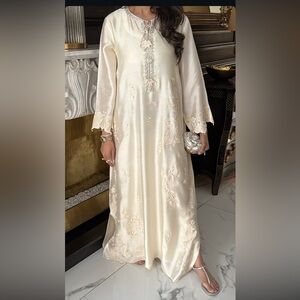 TAHANI STUDIO, Pakistan - Embroidered Maxi Kaftan with Tassel Neckline